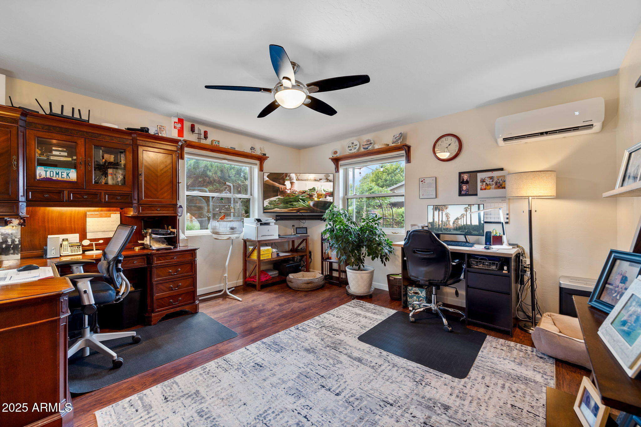 320 East 4th Avenue Eagar, AZ 85925 - Photo 21 of 38 a view of a workspace with furniture and a livingroom