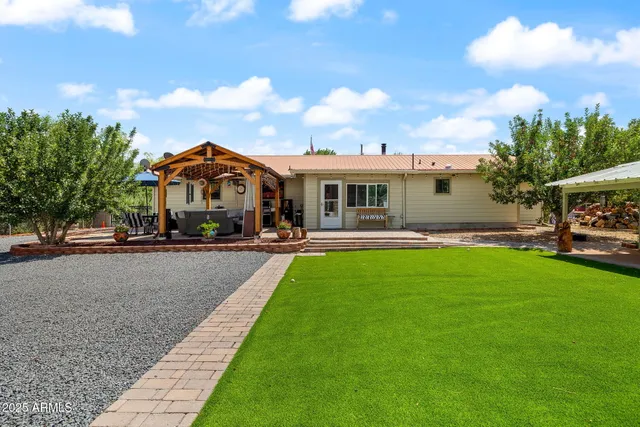 $455,900 | 320 East 4th Avenue, Eagar, AZ 85925