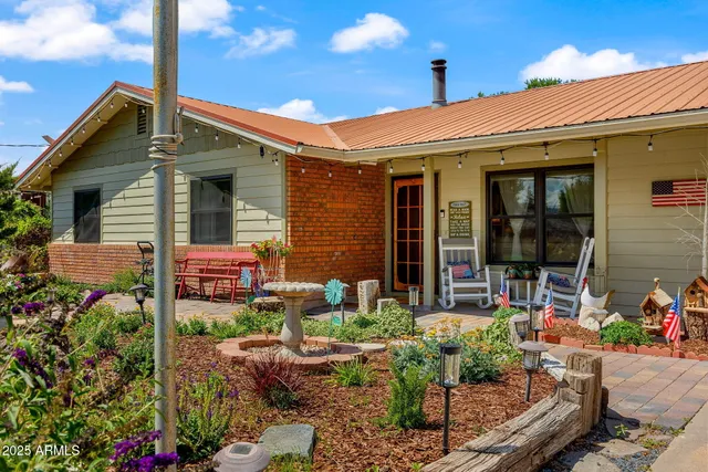 $455,900 | 320 East 4th Avenue, Eagar, AZ 85925