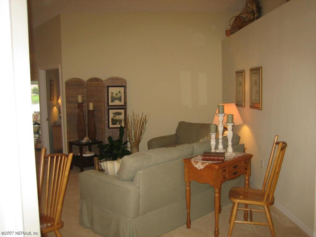 Living room with vaulting ceilings