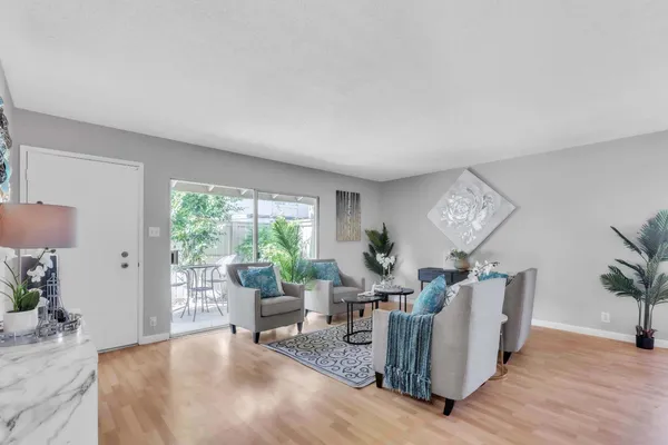 $275,000 | 217 Roundtree Court, Sacramento, CA 95831