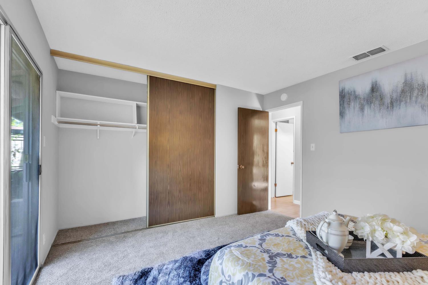 217 Roundtree Court Sacramento, CA 95831 - Photo 10 of 19