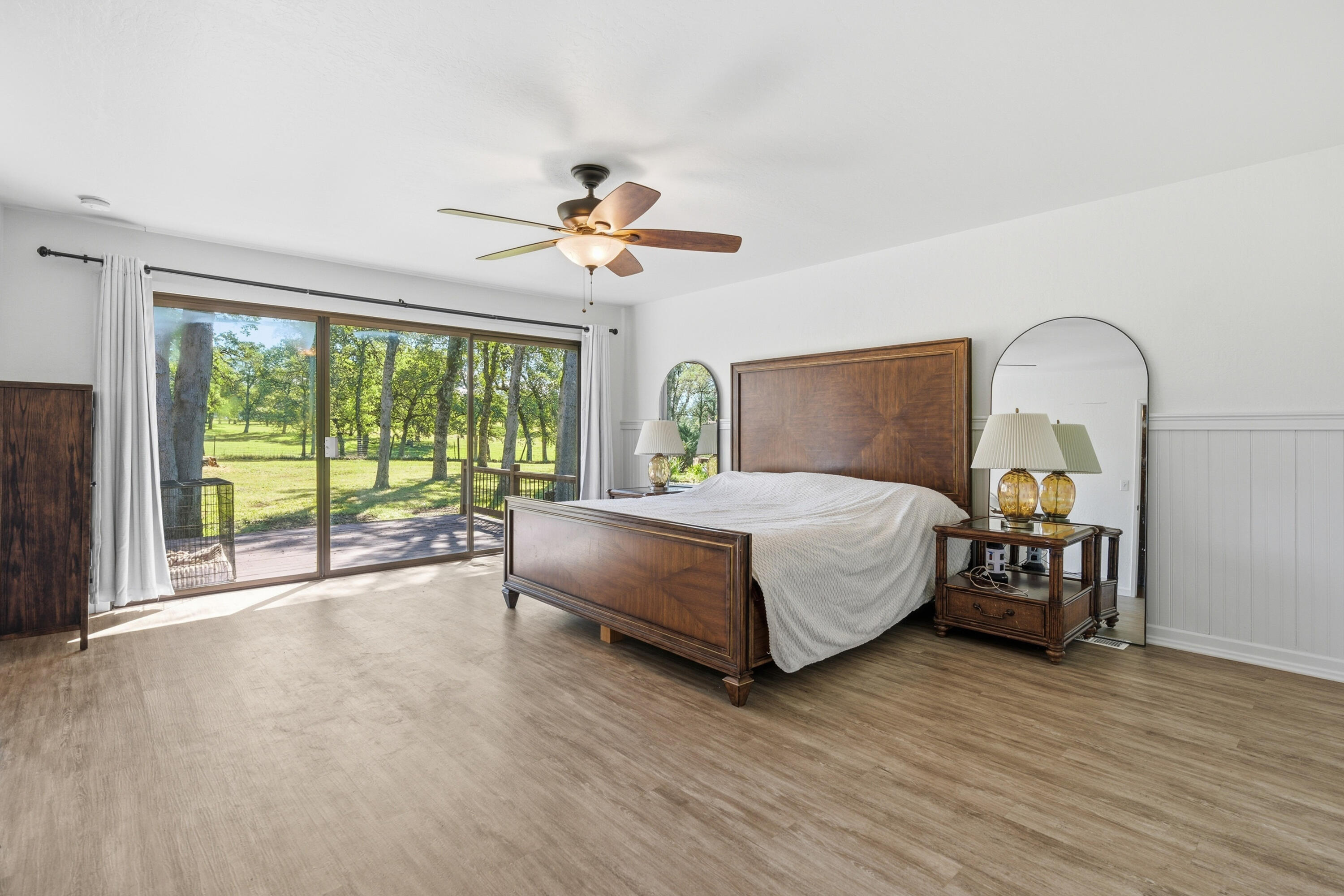 11385 Easy Street Redding, CA 96003 - Photo 11 of 55 TUF00907