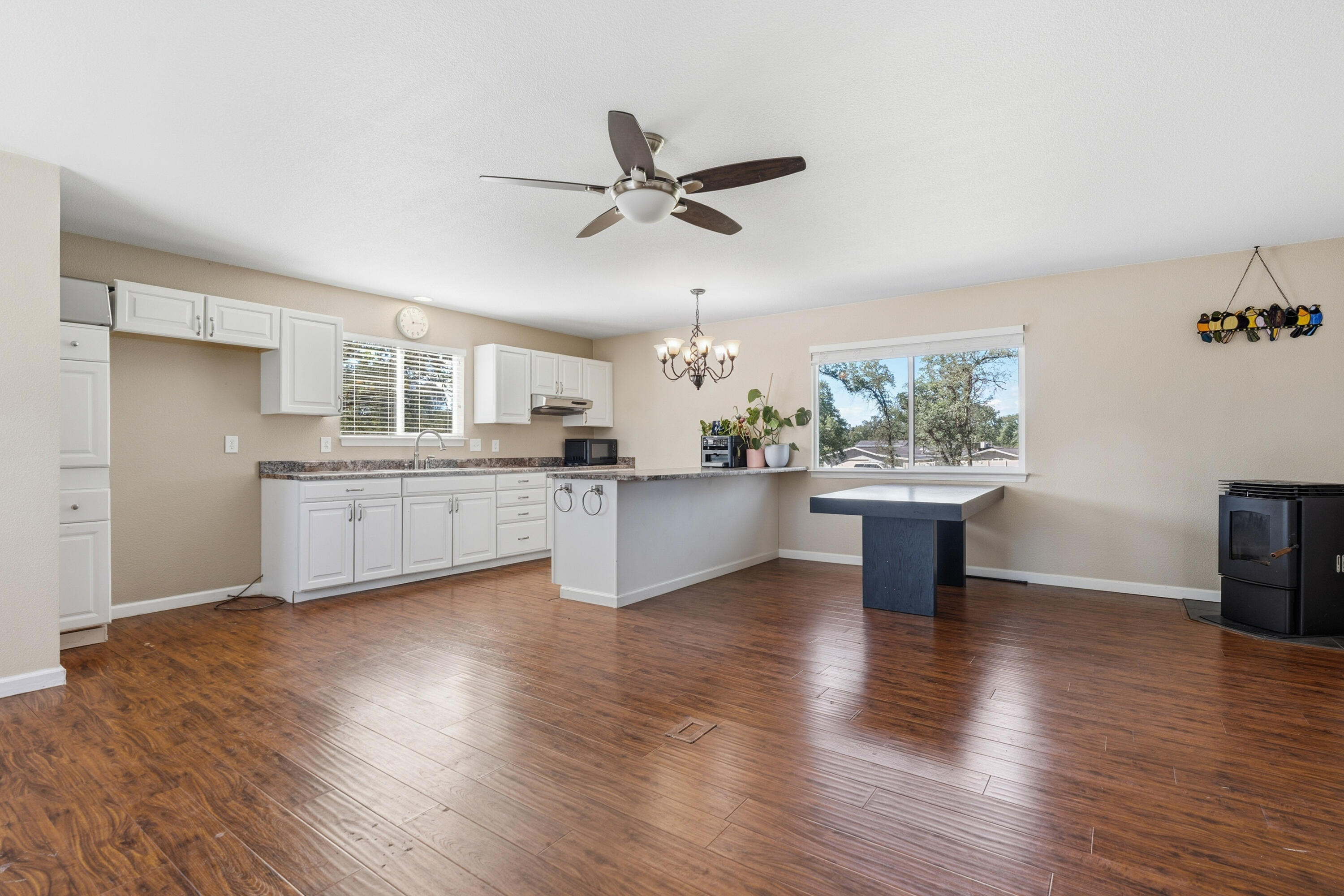 11385 Easy Street Redding, CA 96003 - Photo 35 of 55 TUF00948