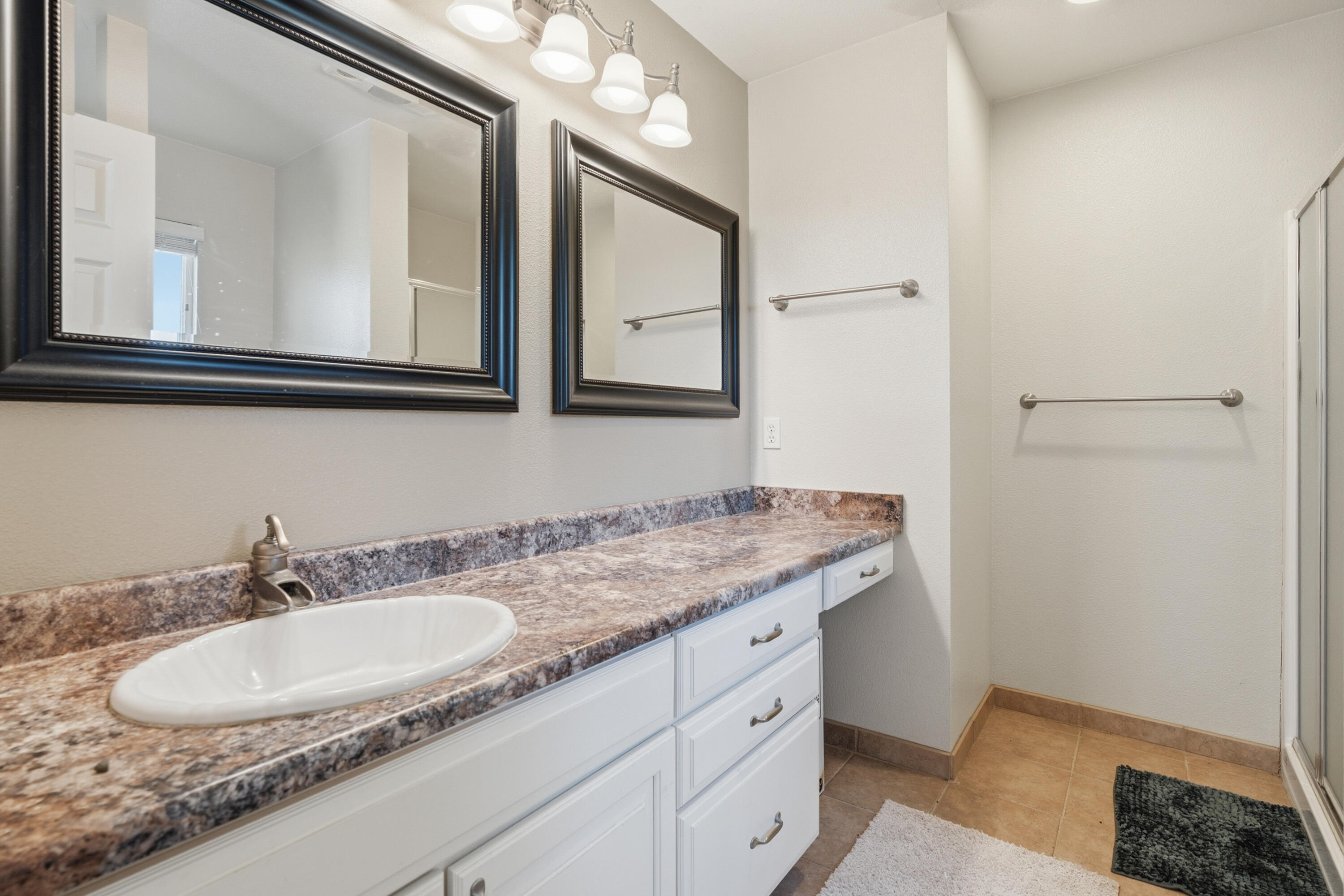 11385 Easy Street Redding, CA 96003 - Photo 41 of 55 TUF00969