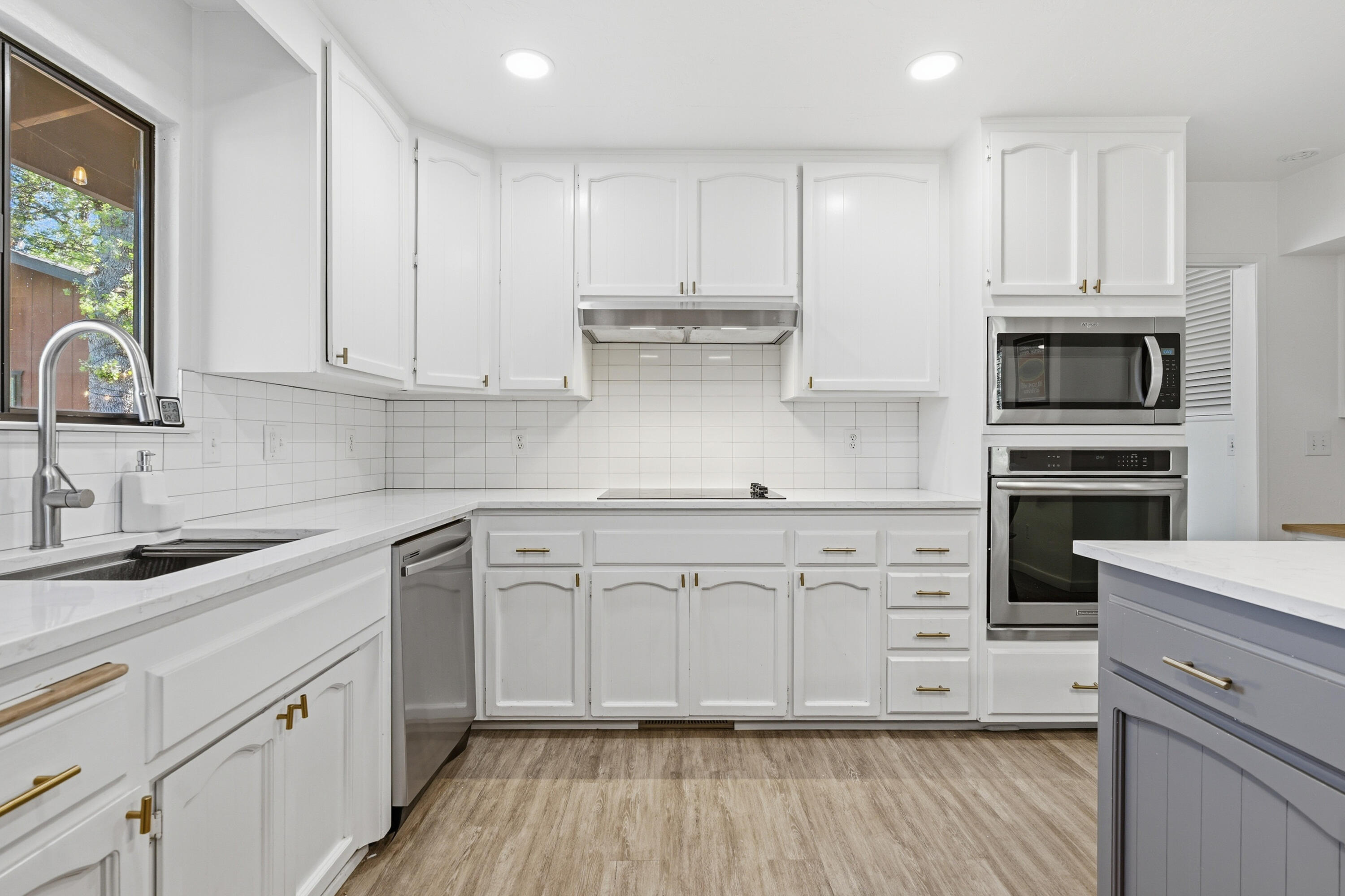 11385 Easy Street Redding, CA 96003 - Photo 5 of 55 TUF00859