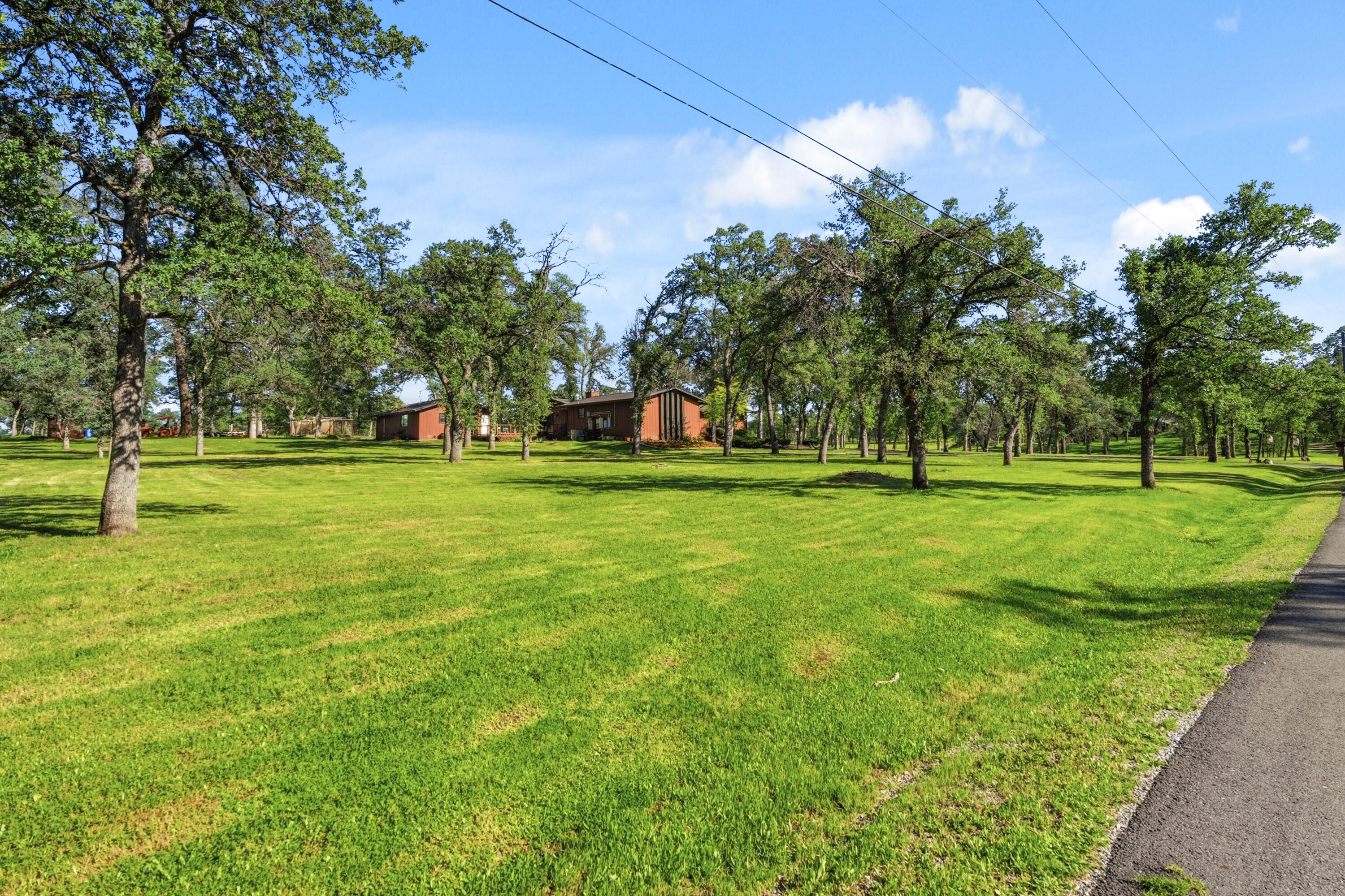 11385 Easy Street Redding, CA 96003 - Photo 53 of 55 TUF01029