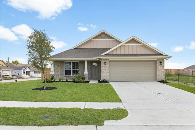 $259,900 | 2254 West Post Oak Circle, Dayton, TX 77535