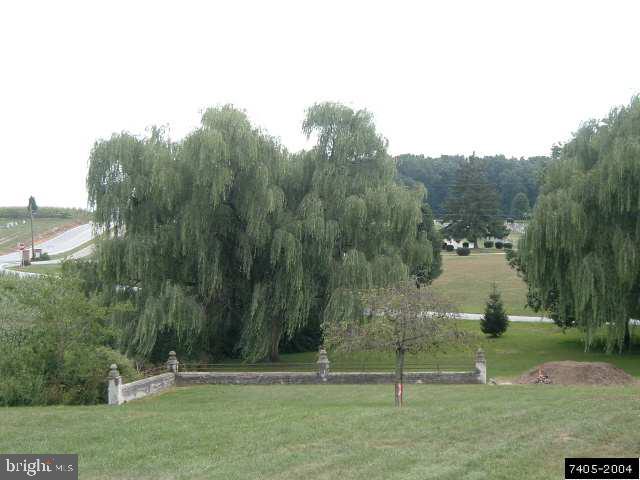 4597 Wolfs Church Road York, PA 17408 - Photo 6 of 7 Gallery Image 6