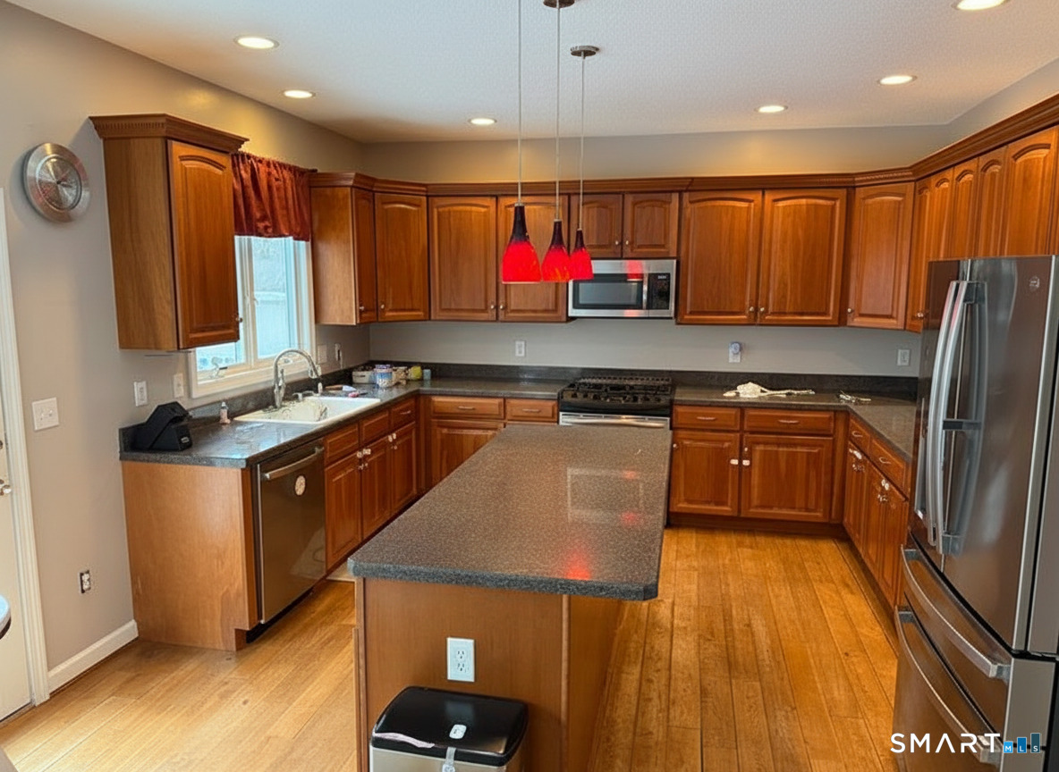 104 Valley View Road Manchester, CT 06040 - Photo 14 of 38