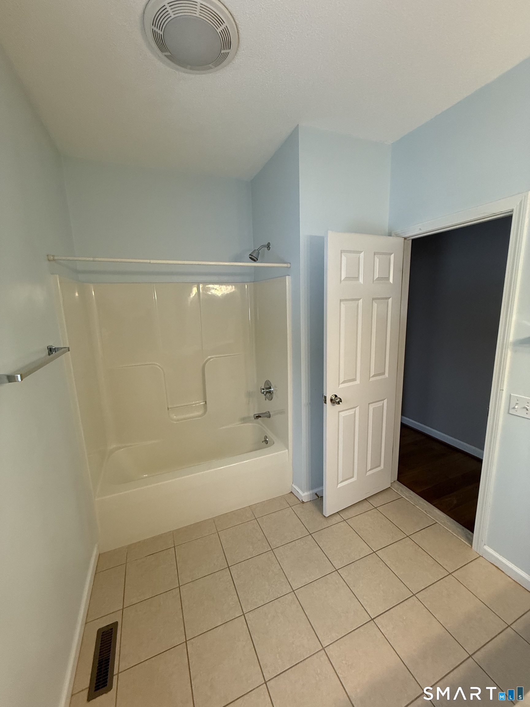 104 Valley View Road Manchester, CT 06040 - Photo 19 of 38