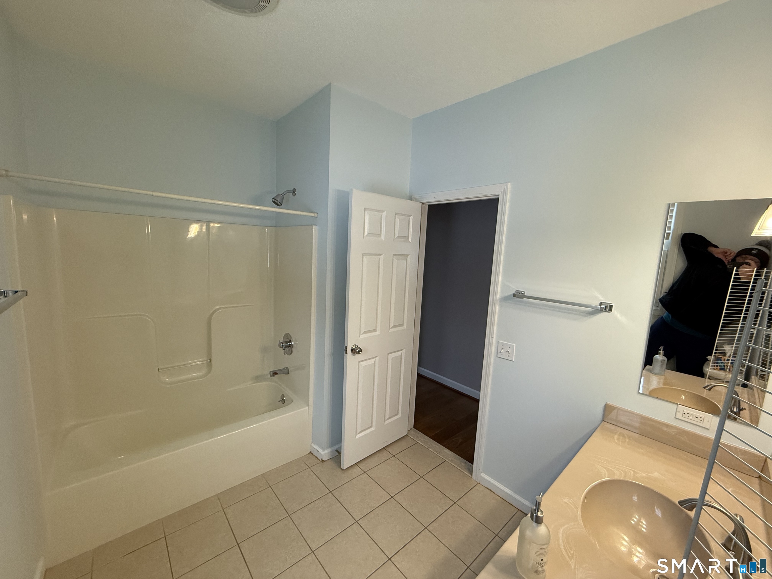 104 Valley View Road Manchester, CT 06040 - Photo 20 of 38