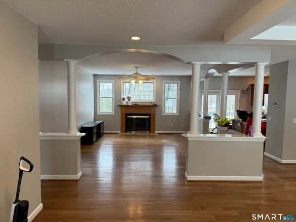 $3,800 | 104 Valley View Road, Manchester, CT 06040