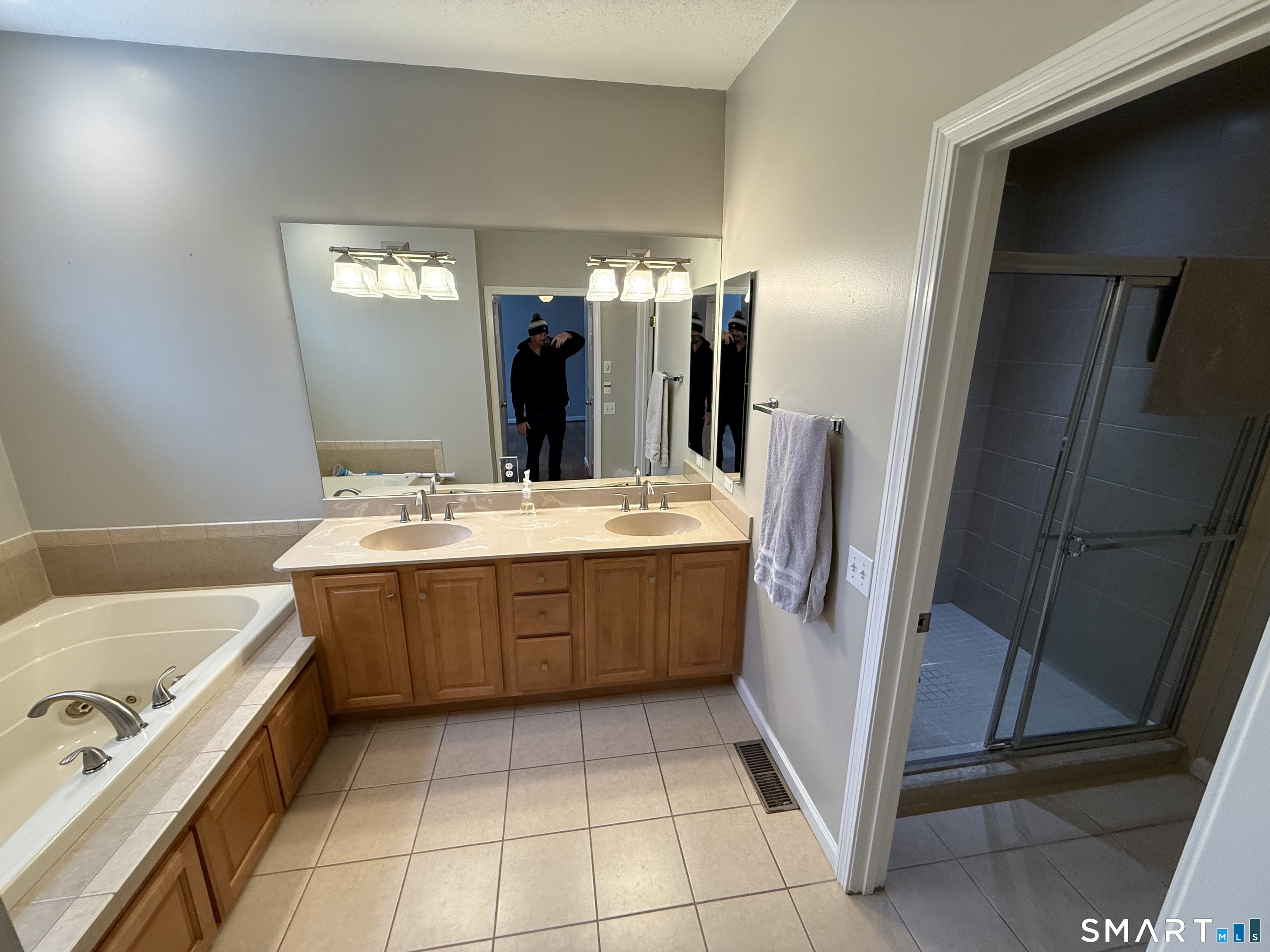 104 Valley View Road Manchester, CT 06040 - Photo 31 of 38