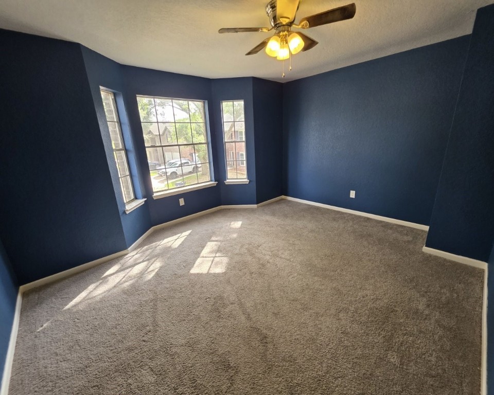 129 Corral Court Angleton, TX 77515 - Photo 11 of 26 Upstairs flex room