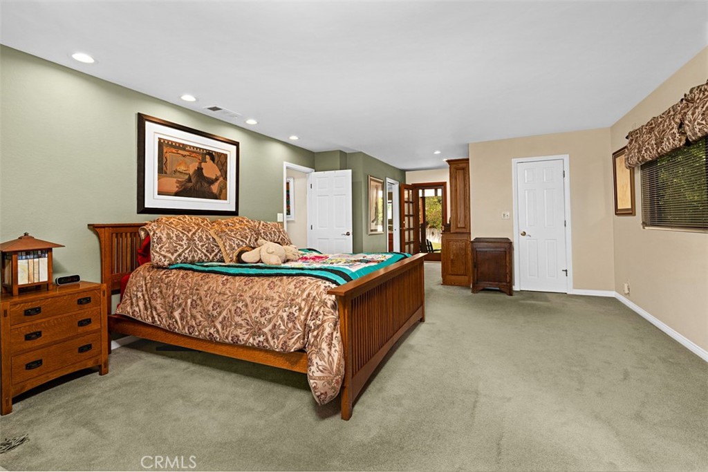 1746 Rudell Road Burbank, CA 91501 - Photo 33 of 41