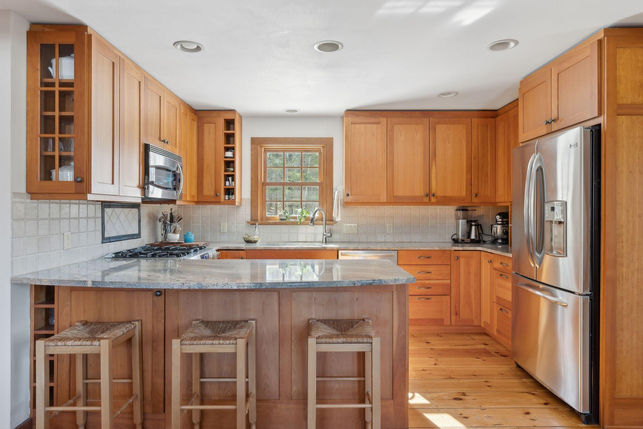 45 Beech Hill Road Freeport, ME 04032 - Photo 8 of 52 45 Beech Hill Road • Freeport