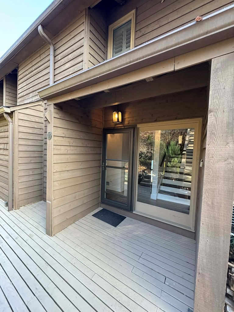 500 Marina Road Murphy, NC 28906 - Photo 29 of 57 a view of a house with a balcony
