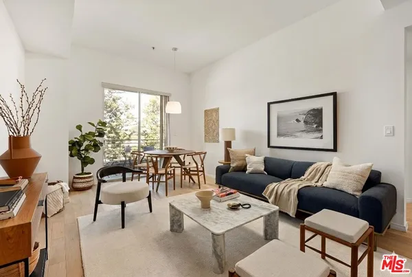 $699,000 | 4180 Fair Avenue, Unit 206, Studio City, CA 91602