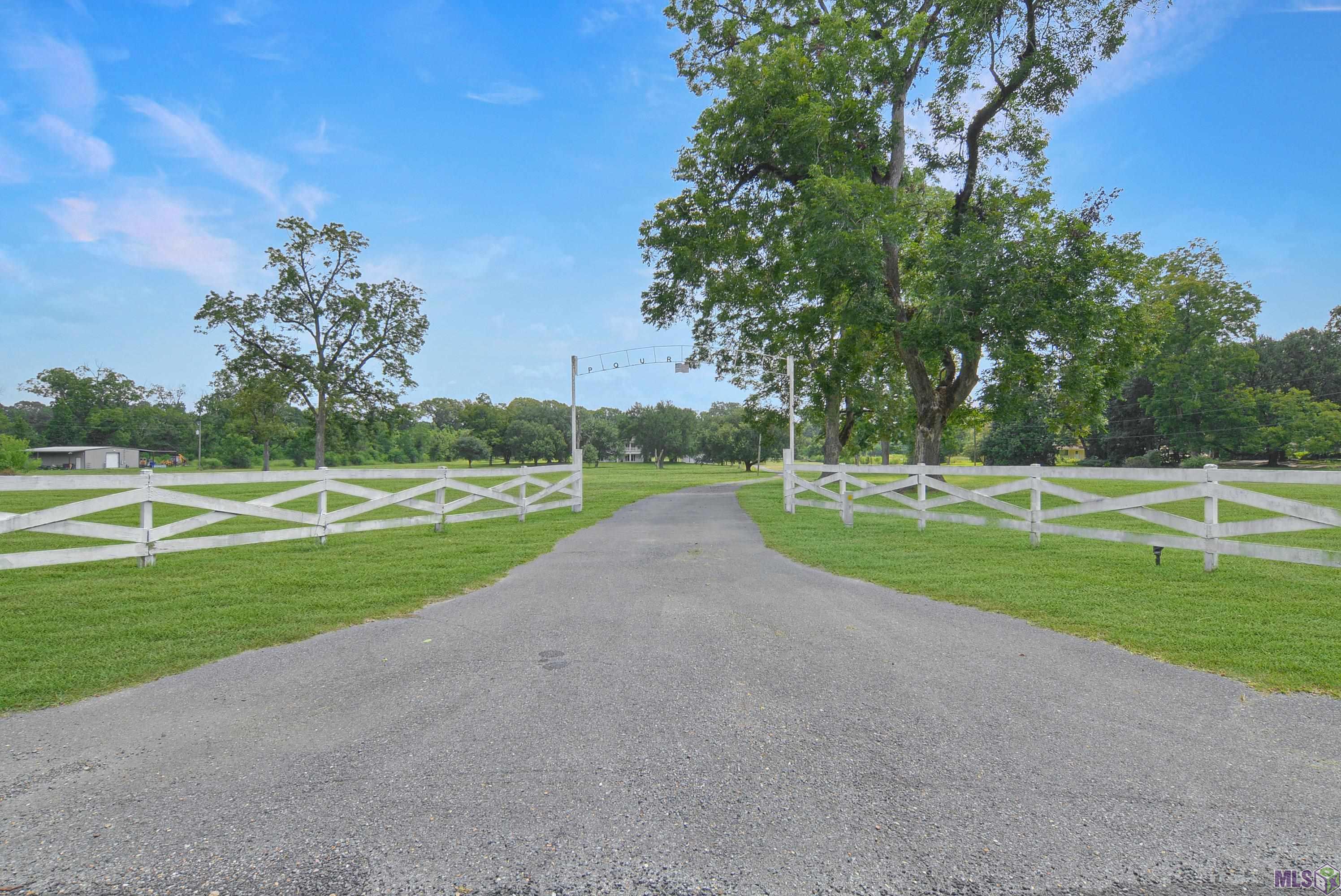 22460 Sutter Lane Zachary, LA 70791 - Photo 26 of 26 Front Entrance