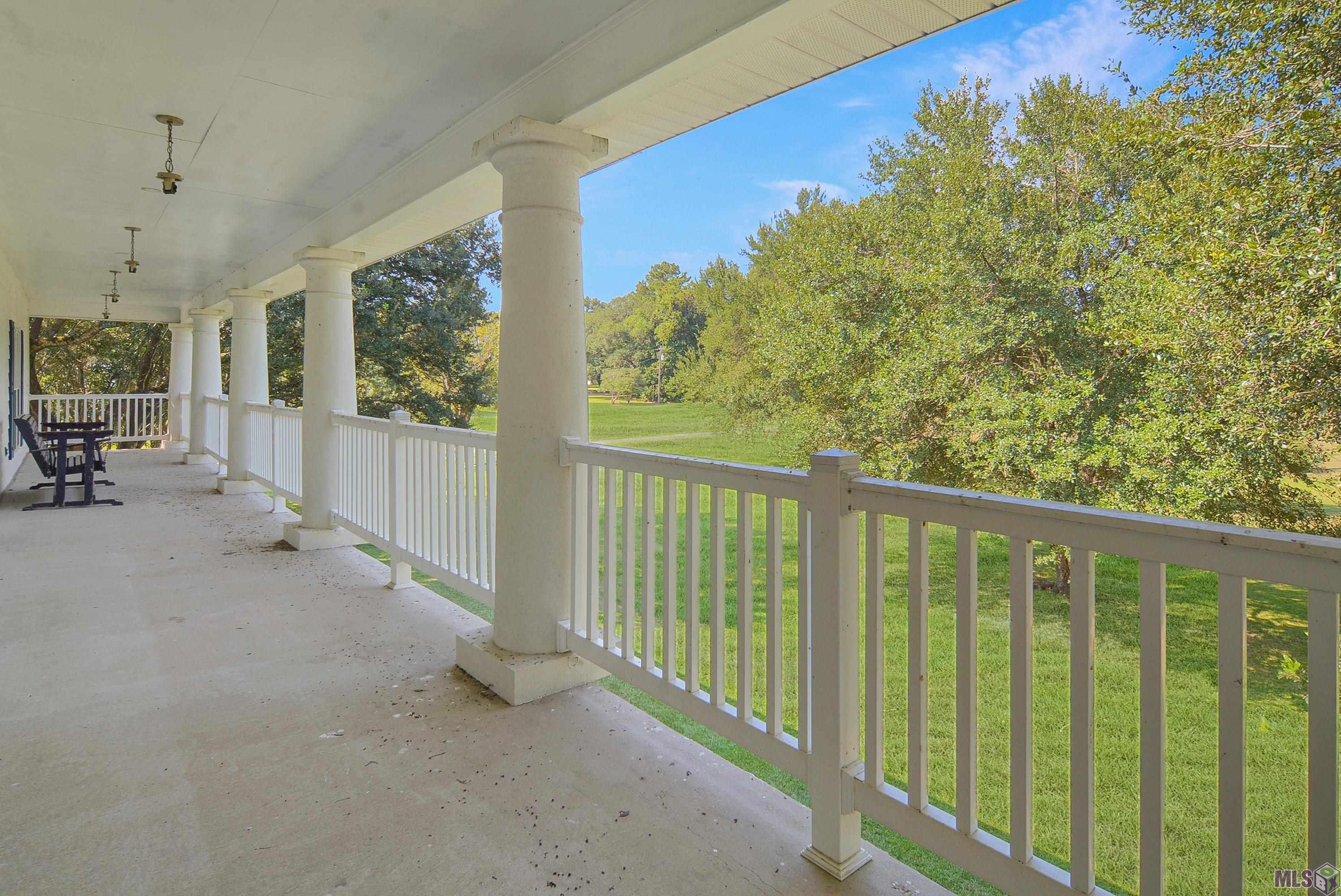 22460 Sutter Lane Zachary, LA 70791 - Photo 9 of 26 Balcony