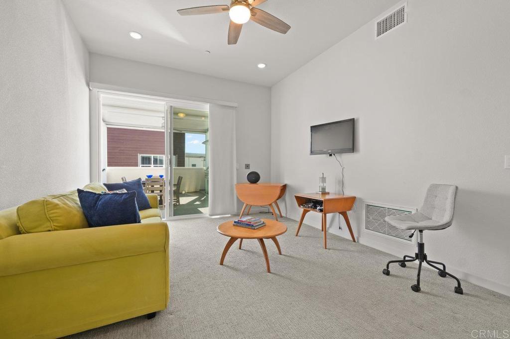 2035 Bravo Loop, Unit 6 Chula Vista, CA 91915 - Photo 31 of 41