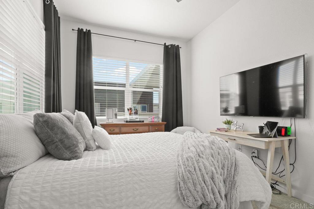 2035 Bravo Loop, Unit 6 Chula Vista, CA 91915 - Photo 34 of 41