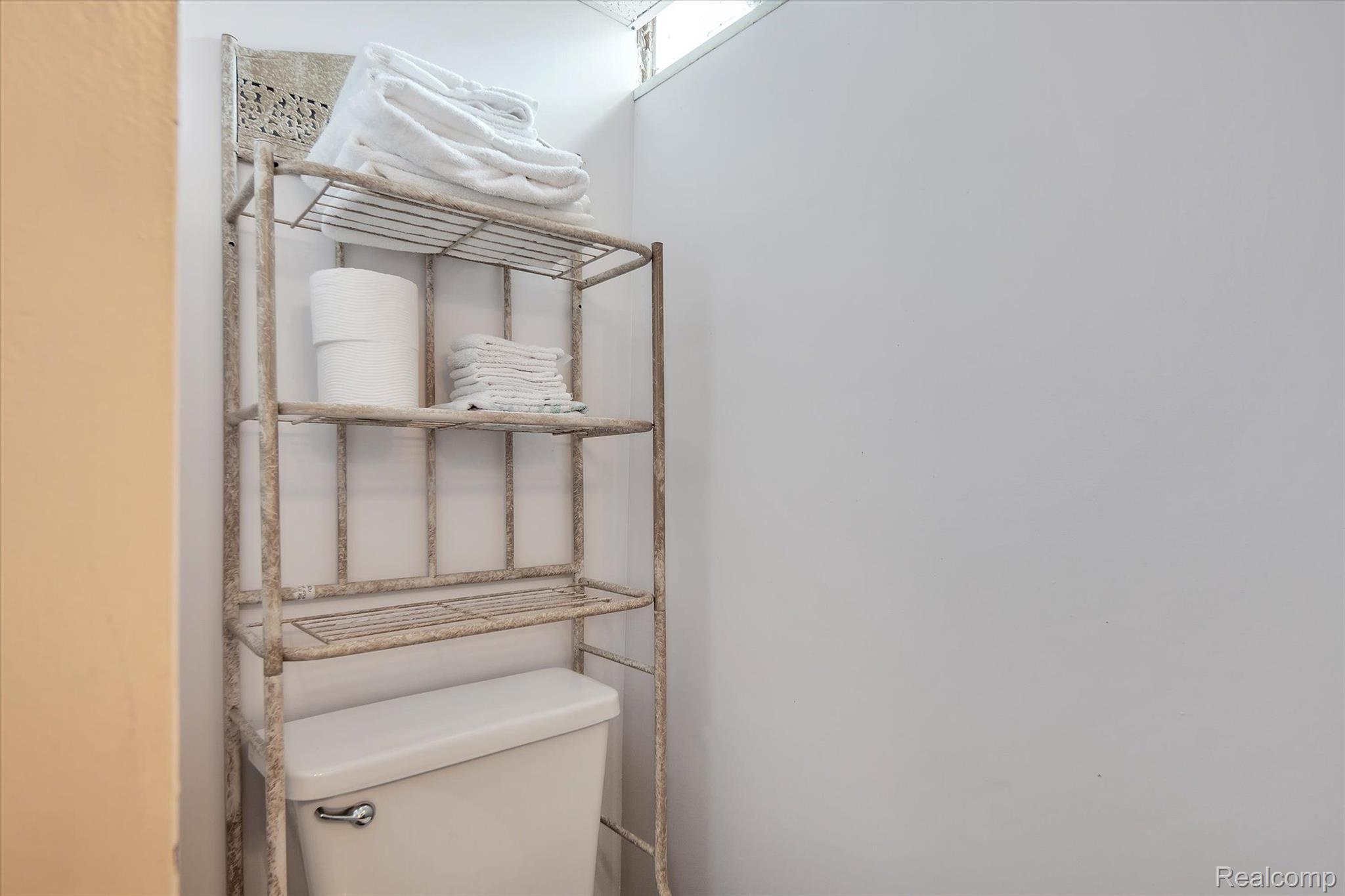 29173 Schoenherr Road Warren, MI 48088 - Photo 44 of 51 Gallery Image 44