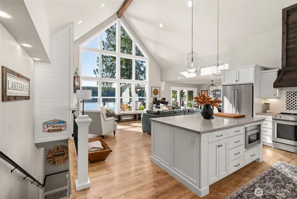 $1,800,000 | 1870 East Mason Lake Drive West, Grapeview, WA 98546