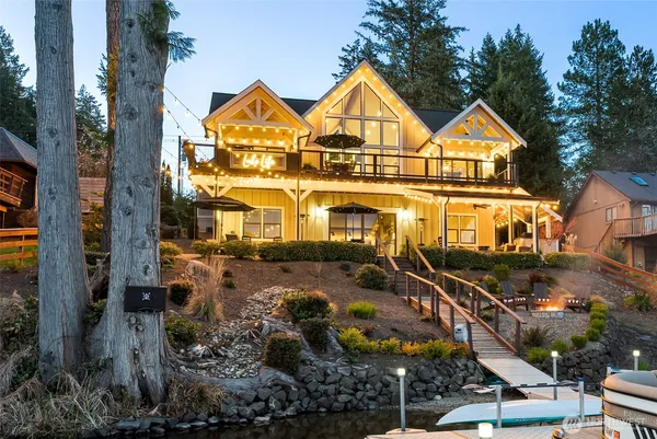 $1,800,000 | 1870 East Mason Lake Drive West, Grapeview, WA 98546