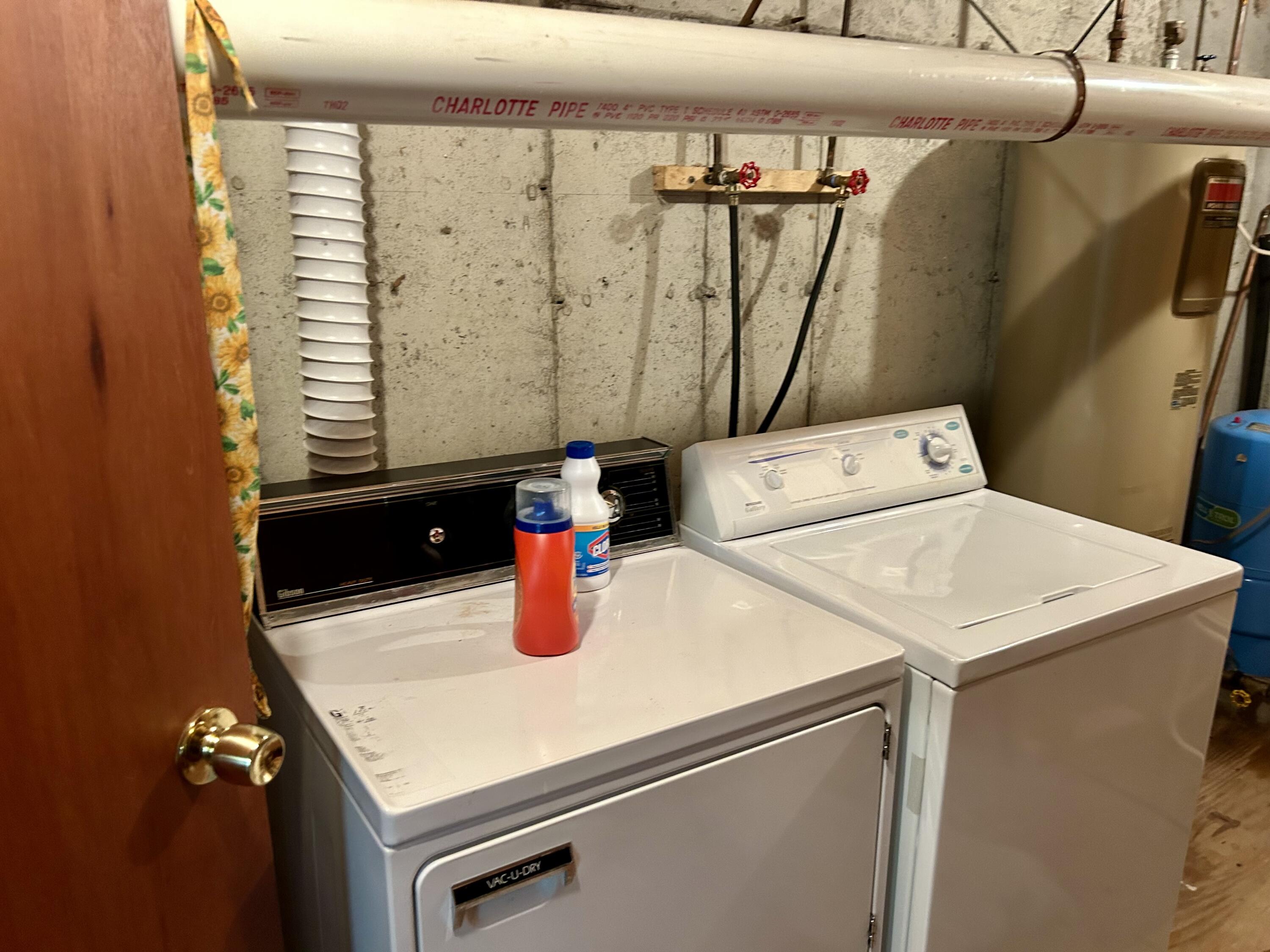 44 Minister Hill Road Kingfield, ME 04947 - Photo 25 of 31 Laundry room