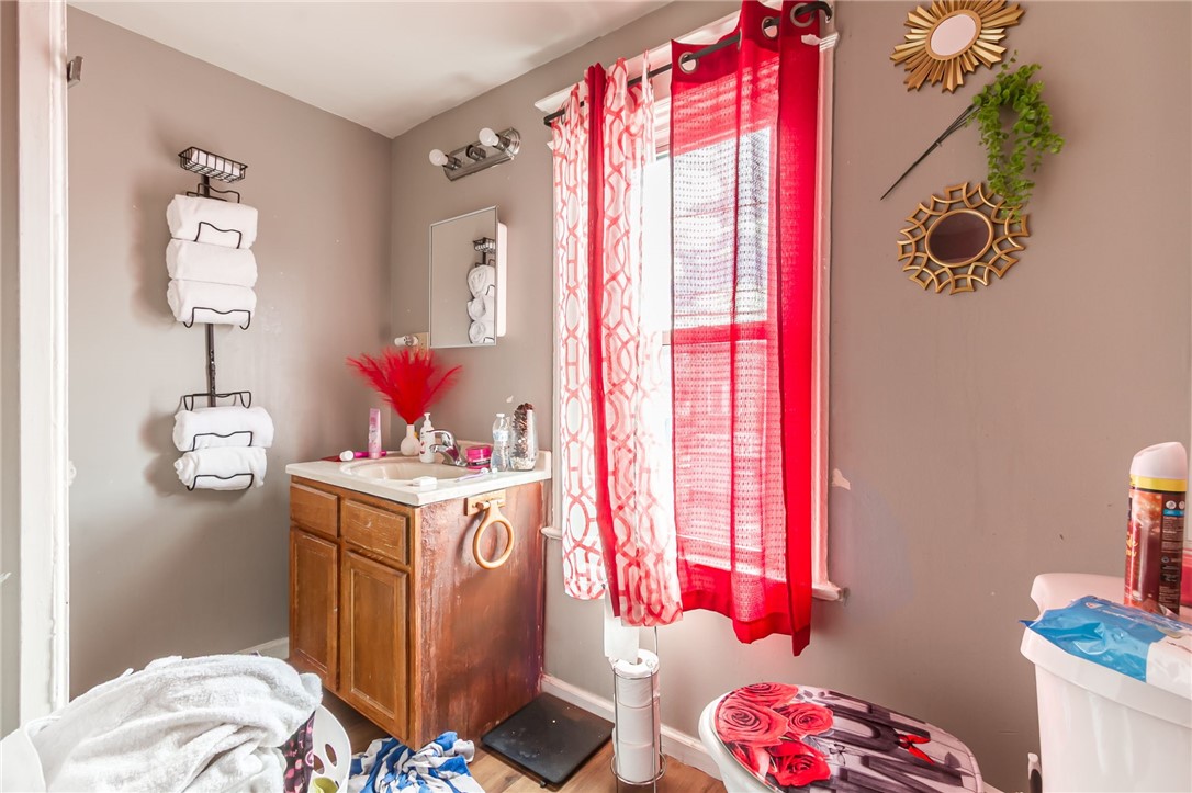 1734 Clifford Avenue Rochester, NY 14609 - Photo 18 of 20