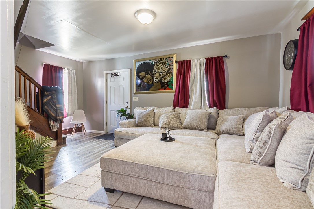 1734 Clifford Avenue Rochester, NY 14609 - Photo 5 of 20