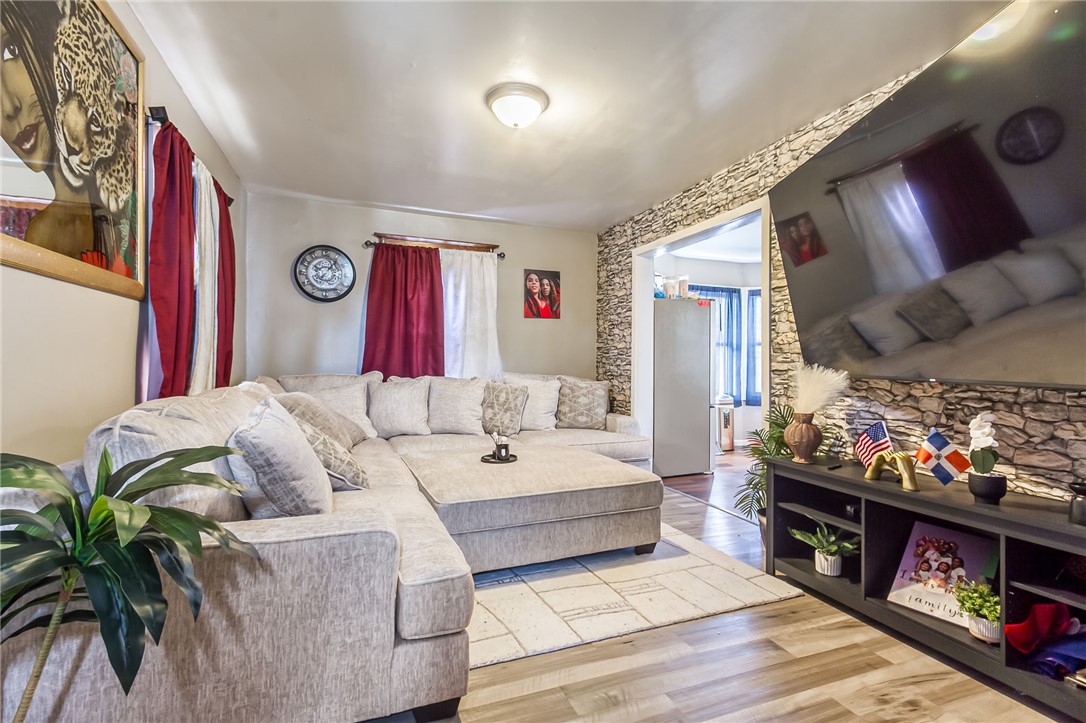 1734 Clifford Avenue Rochester, NY 14609 - Photo 6 of 20