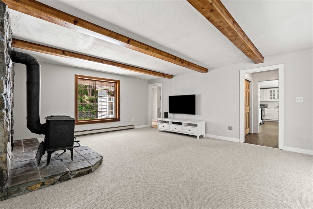 153 Raddin Road Groton, MA 01450 - Photo 8 of 42