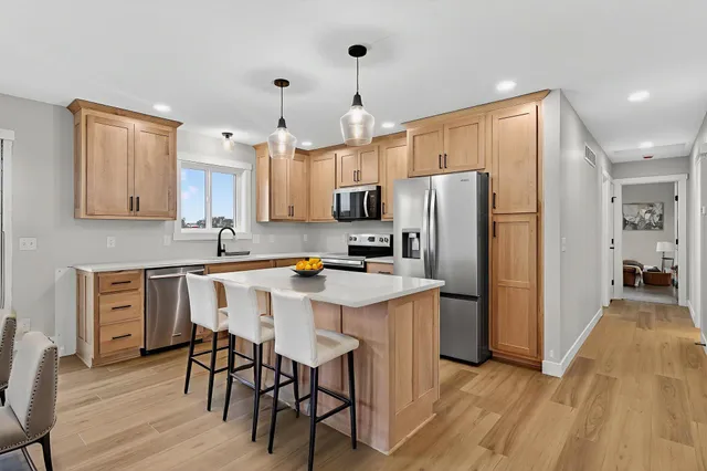 $404,900 | 655 1st Street Southeast, Elgin, MN 55932