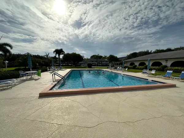 $265,000 | 6 Garden Street, Unit 204, Tequesta, FL 33469