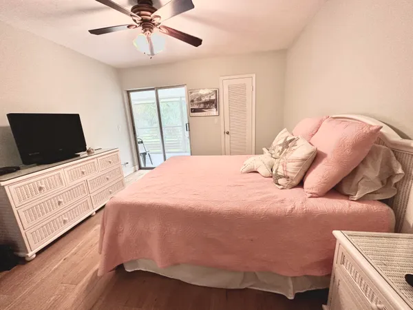 $265,000 | 6 Garden Street, Unit 204, Tequesta, FL 33469