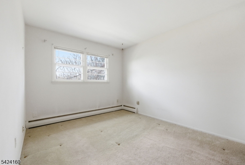 47 Siek Road Kinnelon, NJ 07405 - Photo 14 of 29