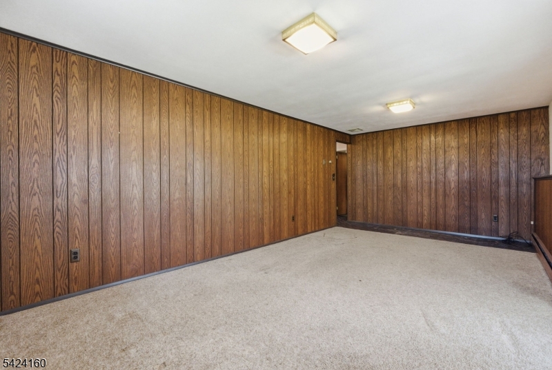 47 Siek Road Kinnelon, NJ 07405 - Photo 17 of 29