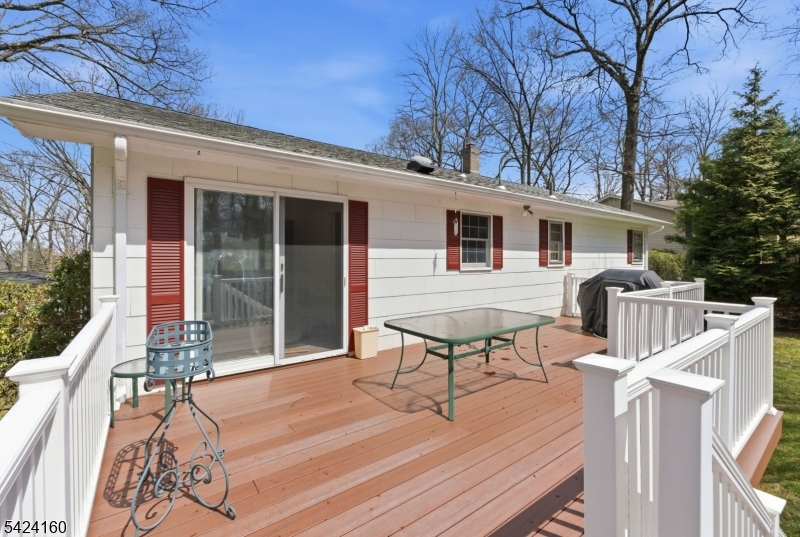 47 Siek Road Kinnelon, NJ 07405 - Photo 20 of 29