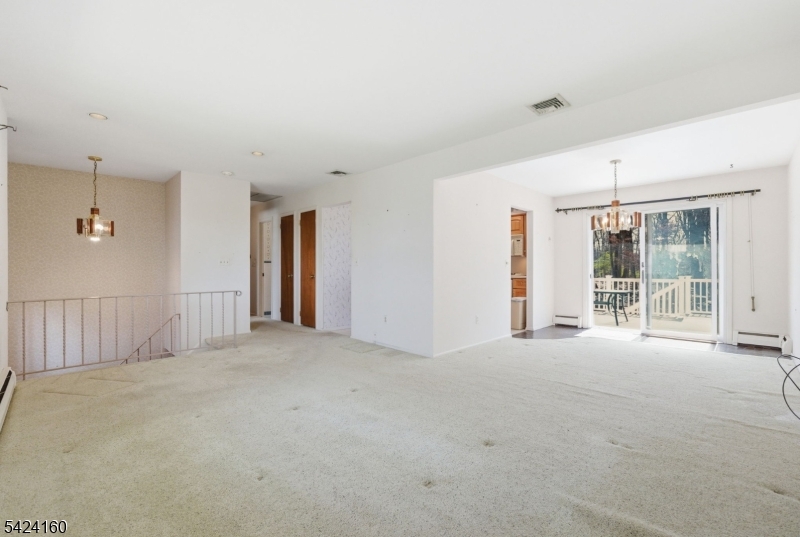 47 Siek Road Kinnelon, NJ 07405 - Photo 4 of 29