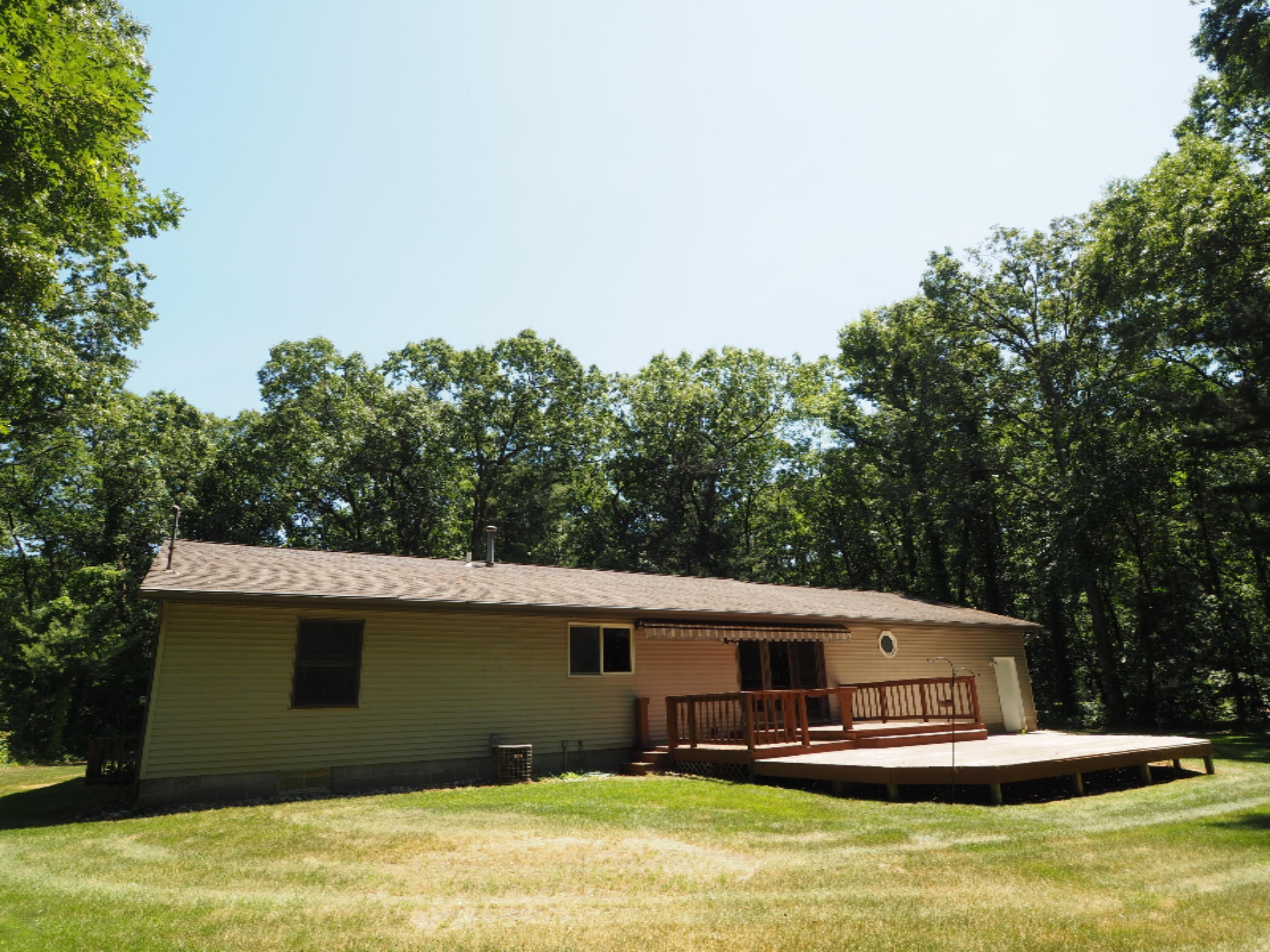 89 South Dangl Road Muskegon, MI 49442 - Photo 4 of 23 P1010030