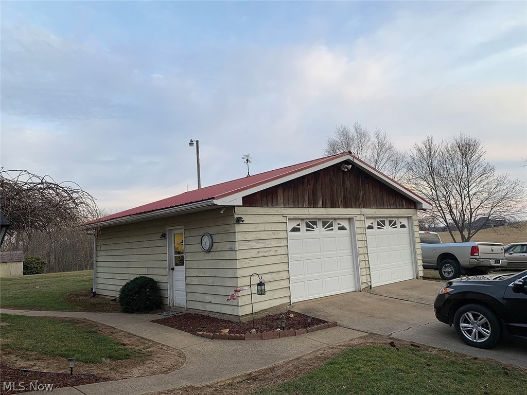 51820 Moore Ridge Road Jerusalem, OH 43747 - Photo 2 of 4