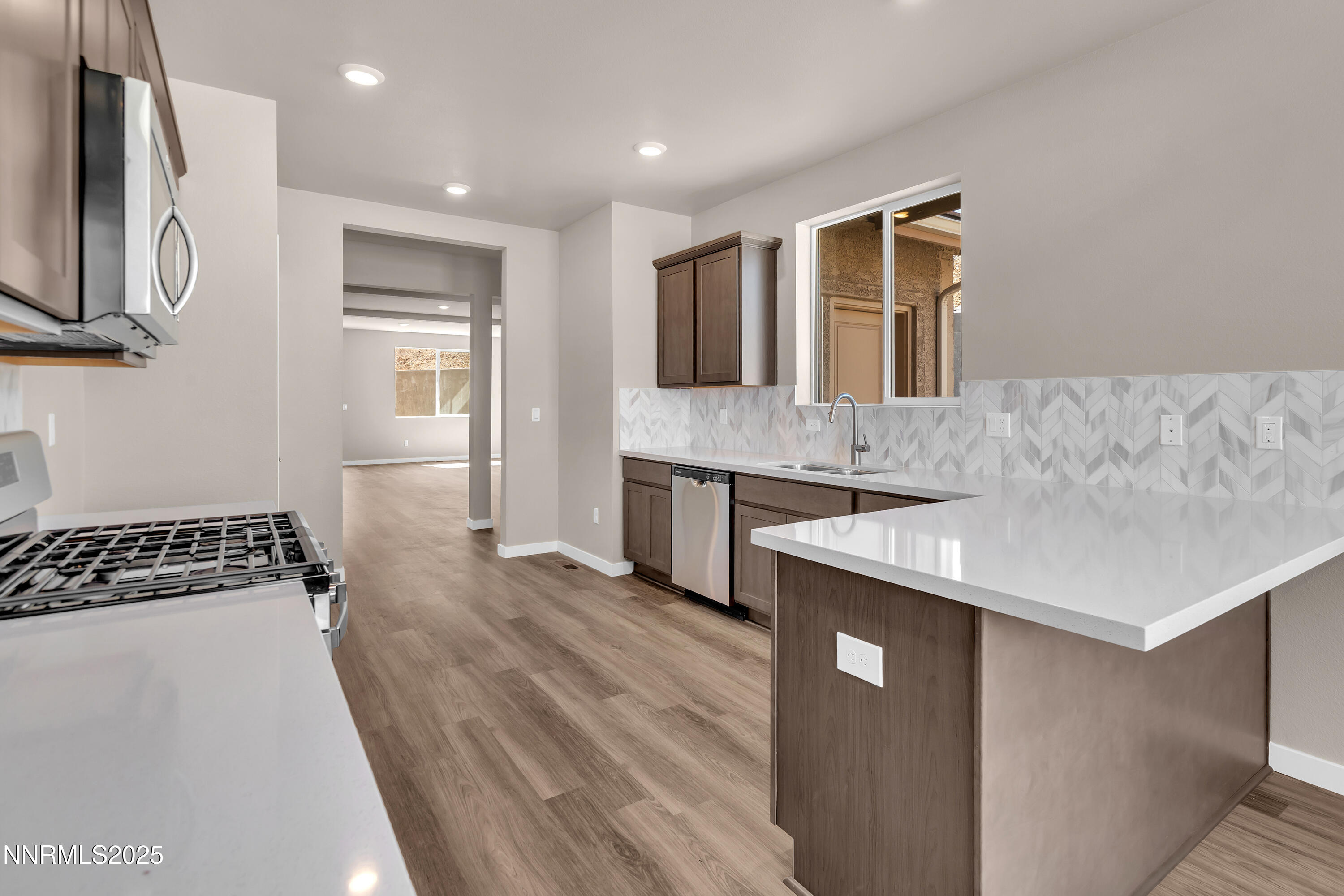 1466 Copper Point Circle Reno, NV 89519 - Photo 12 of 45 Copperpoint1466-015