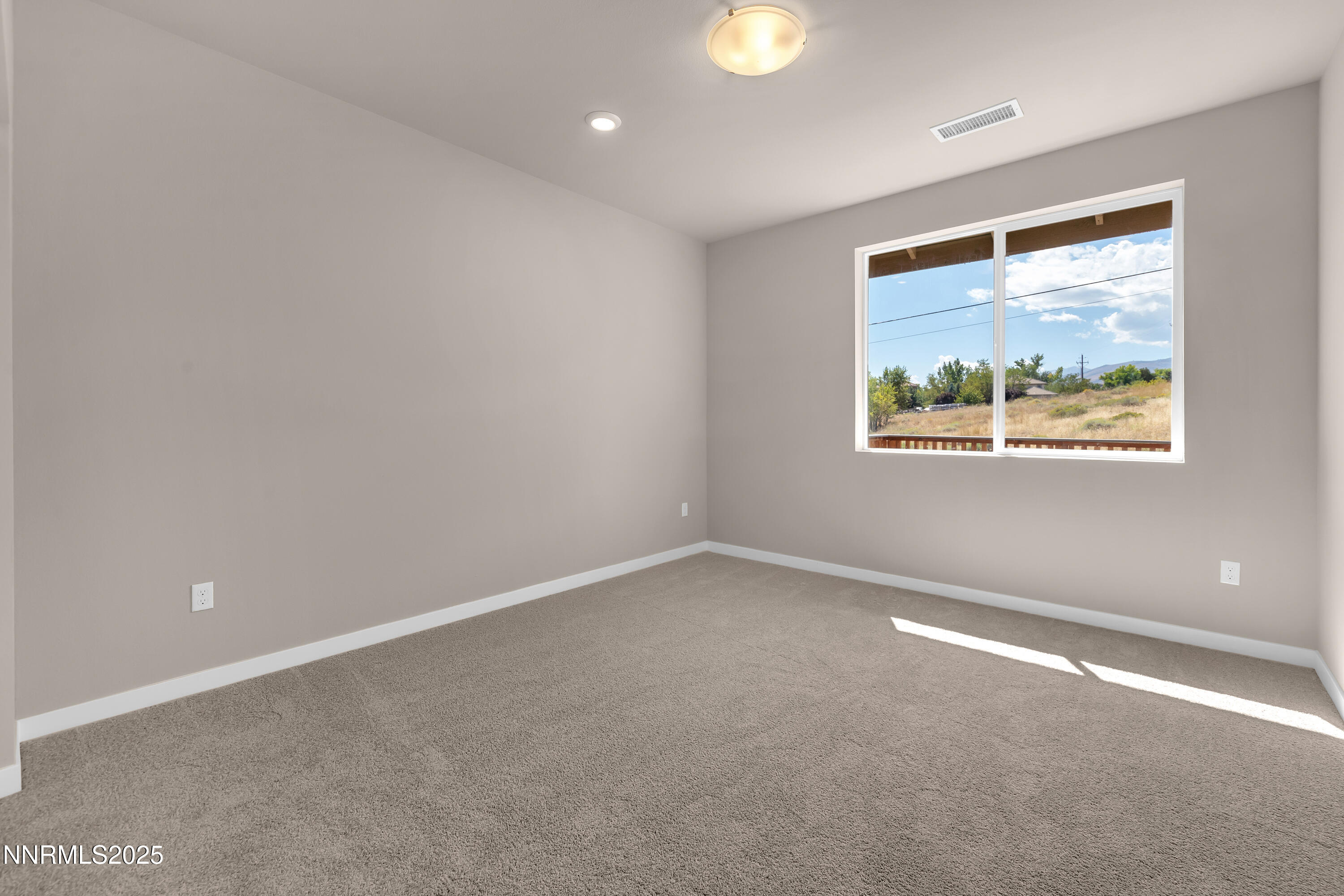 1466 Copper Point Circle Reno, NV 89519 - Photo 27 of 45 Copperpoint1466-030