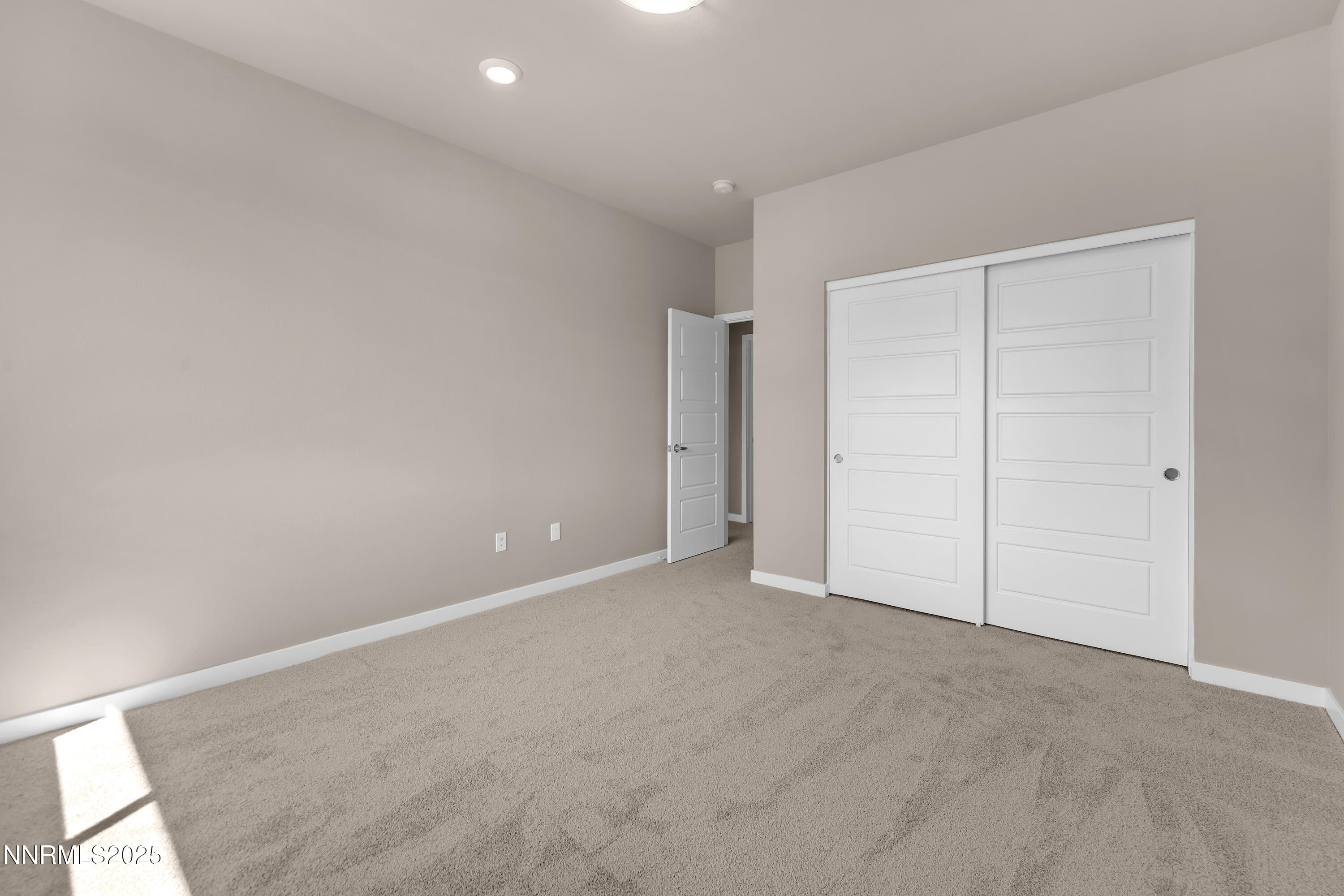 1466 Copper Point Circle Reno, NV 89519 - Photo 28 of 45 Copperpoint1466-031