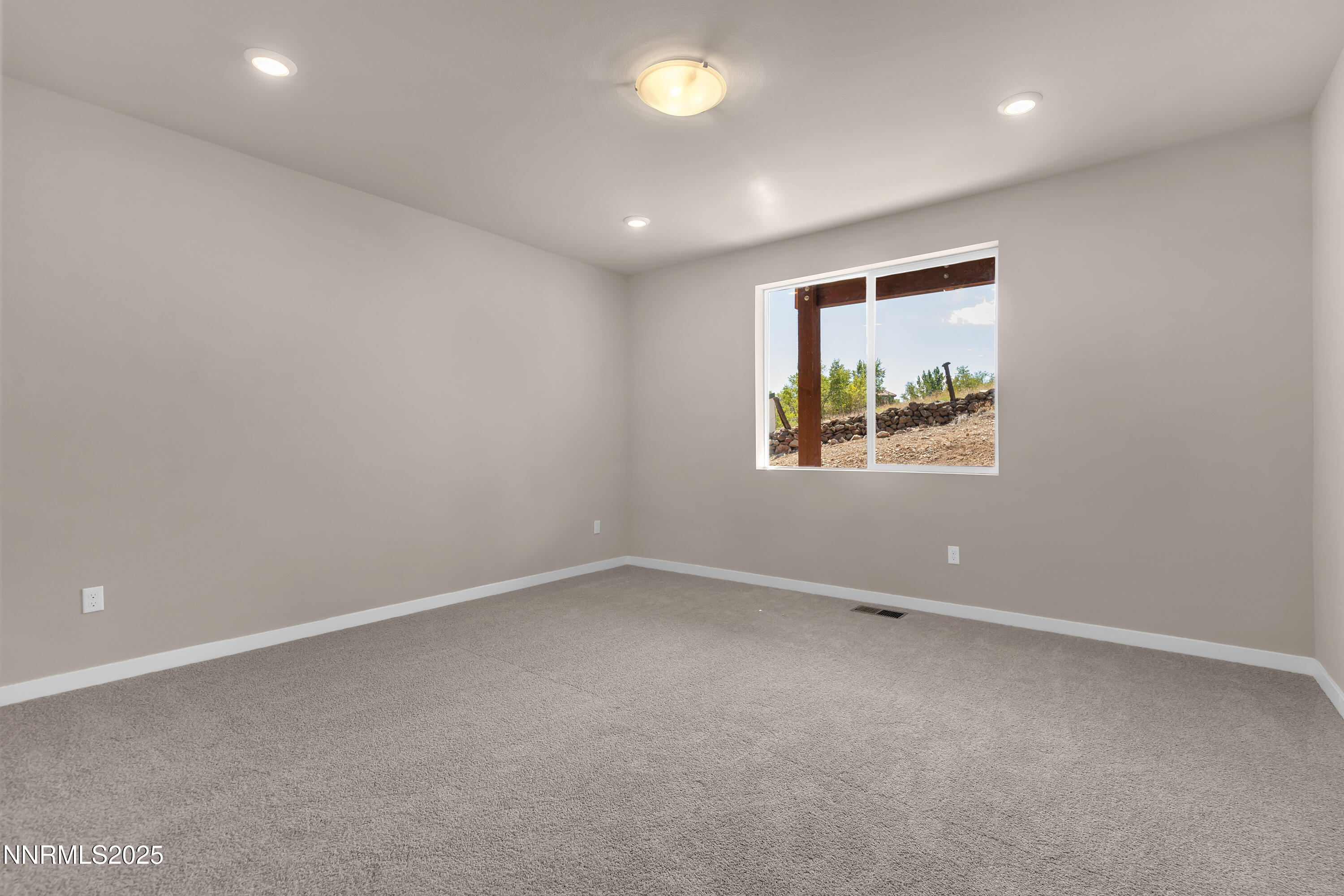 1466 Copper Point Circle Reno, NV 89519 - Photo 33 of 45 Copperpoint1466-036