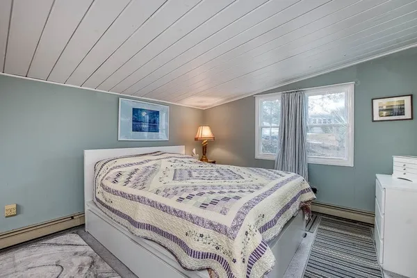 $199,999 | 5 Timber Lane, Wareham, MA 02571