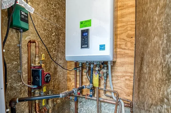 $199,999 | 5 Timber Lane, Wareham, MA 02571